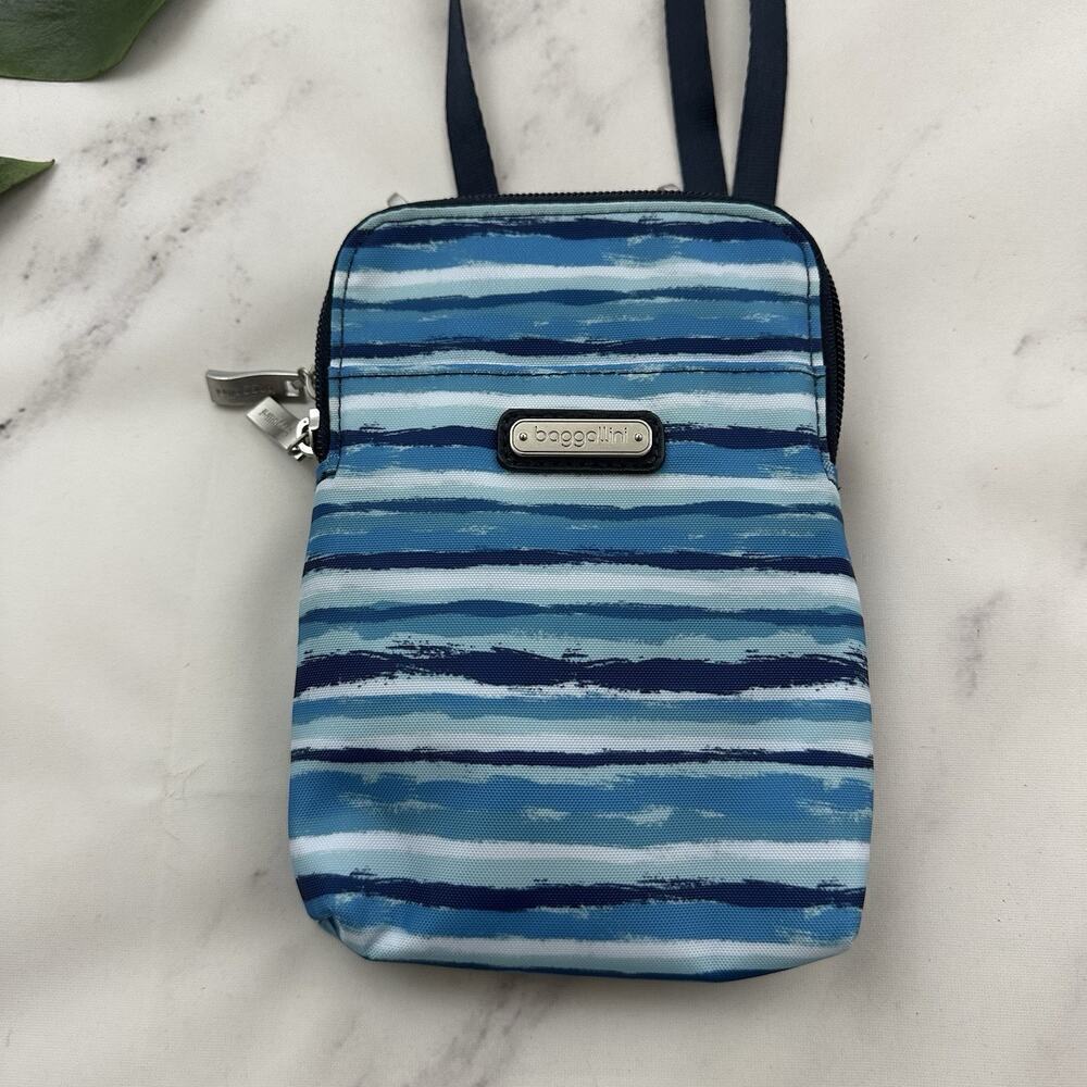 Baggallini Small Cross Body Bag Blue Striped RFID Blocking Wallet Nylon - Picture 2 of 6